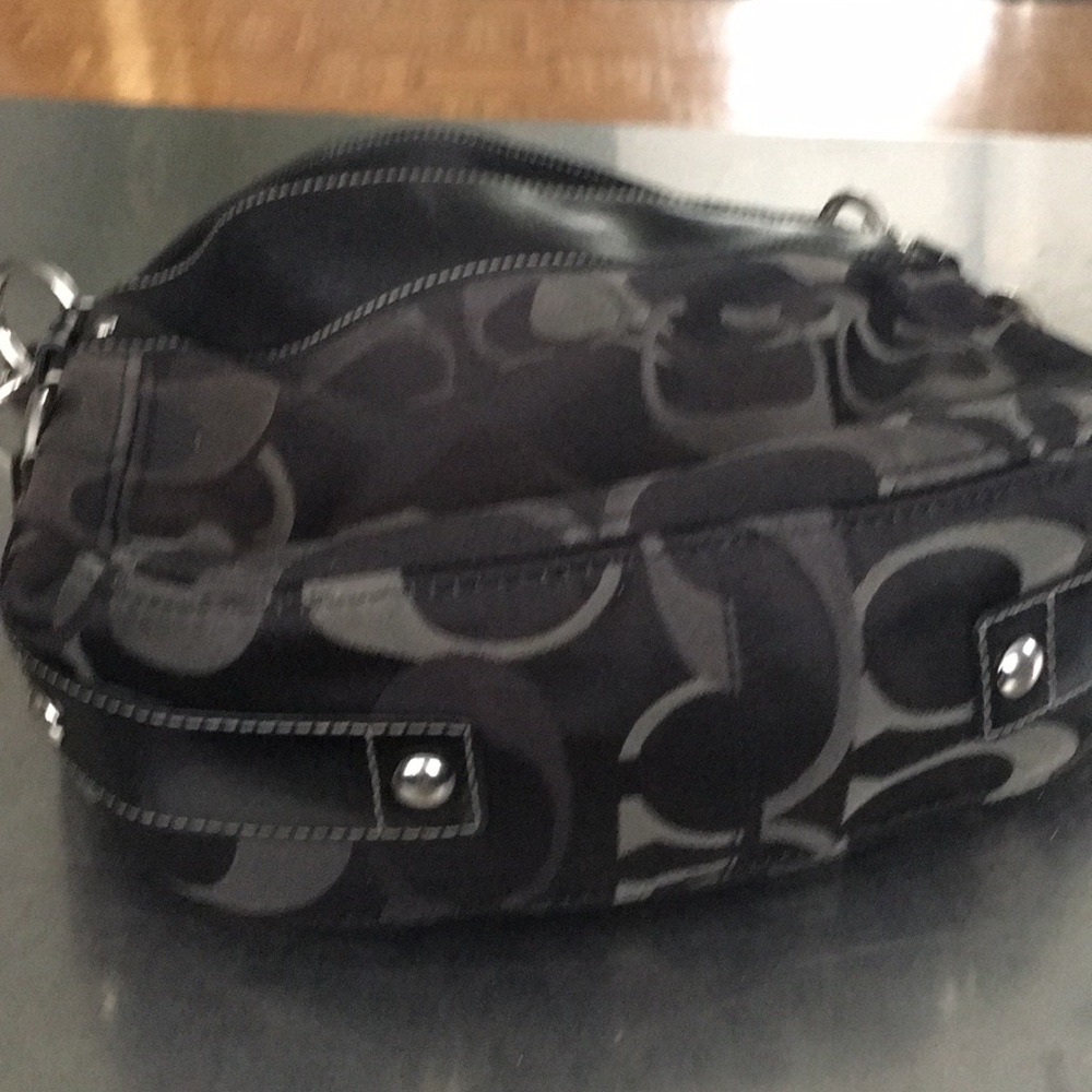 Coach/ F14711/ Black Signature/ Zoe/Optic/ Hobo - Picture 8 of 8